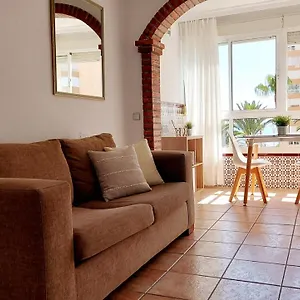 https://lolas-apart.es-andalucia.com